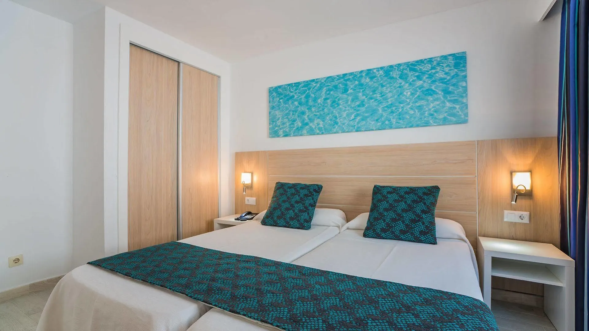 Aparthotel Holiday Center Santa Ponça